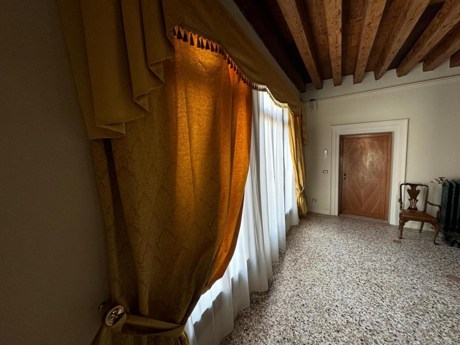 Palazzo Titti Rialto Suites Венеция Экстерьер фото