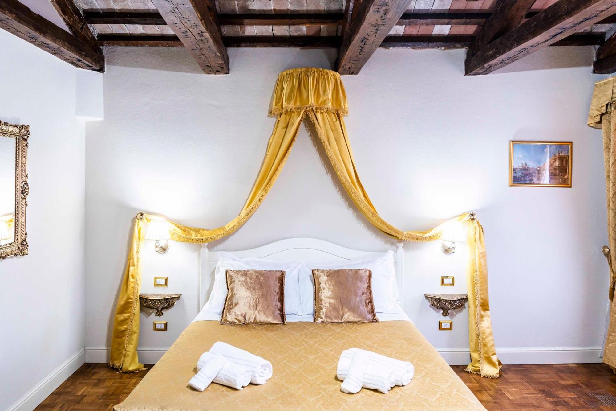Palazzo Titti Rialto Suites Венеция Экстерьер фото